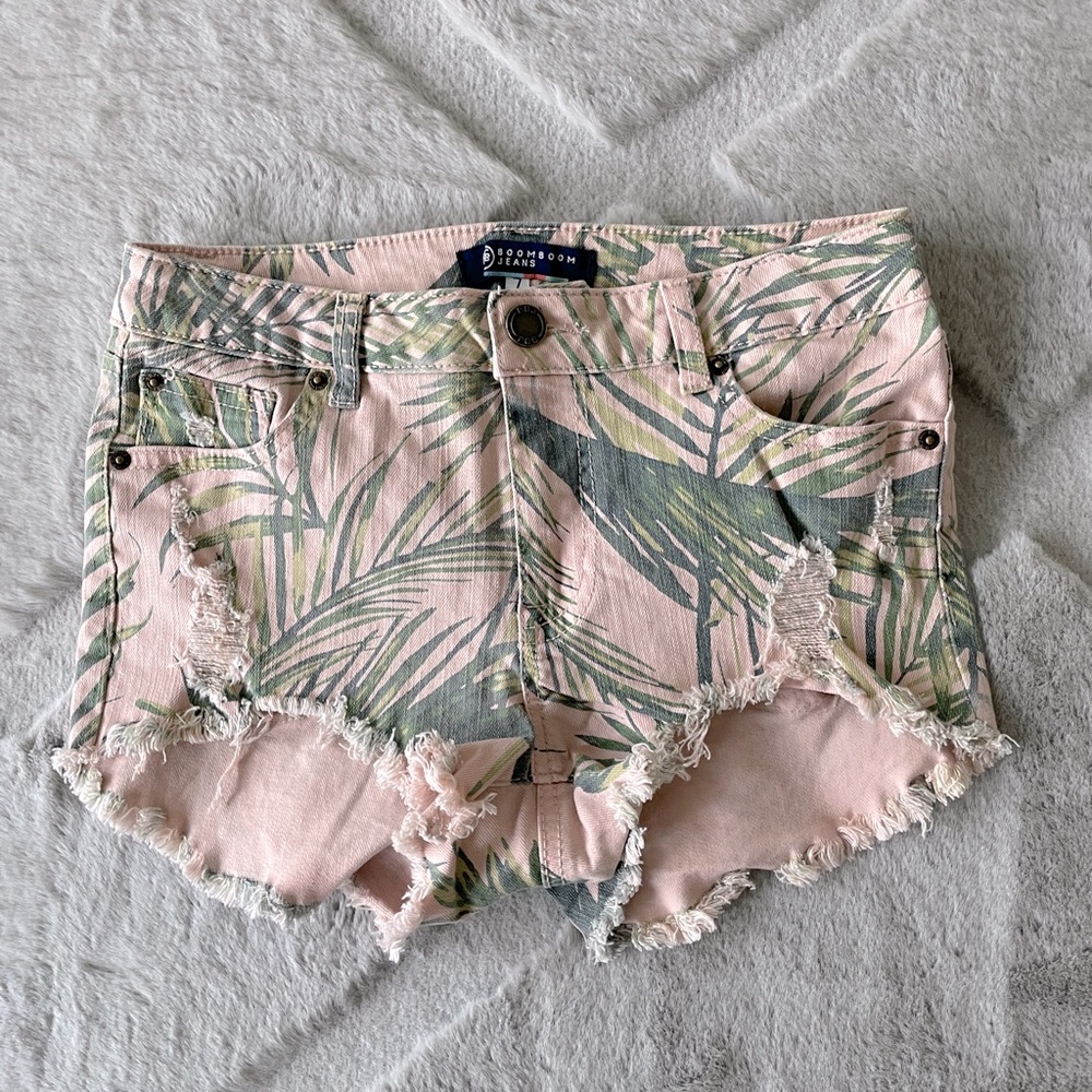 Ladies shorts